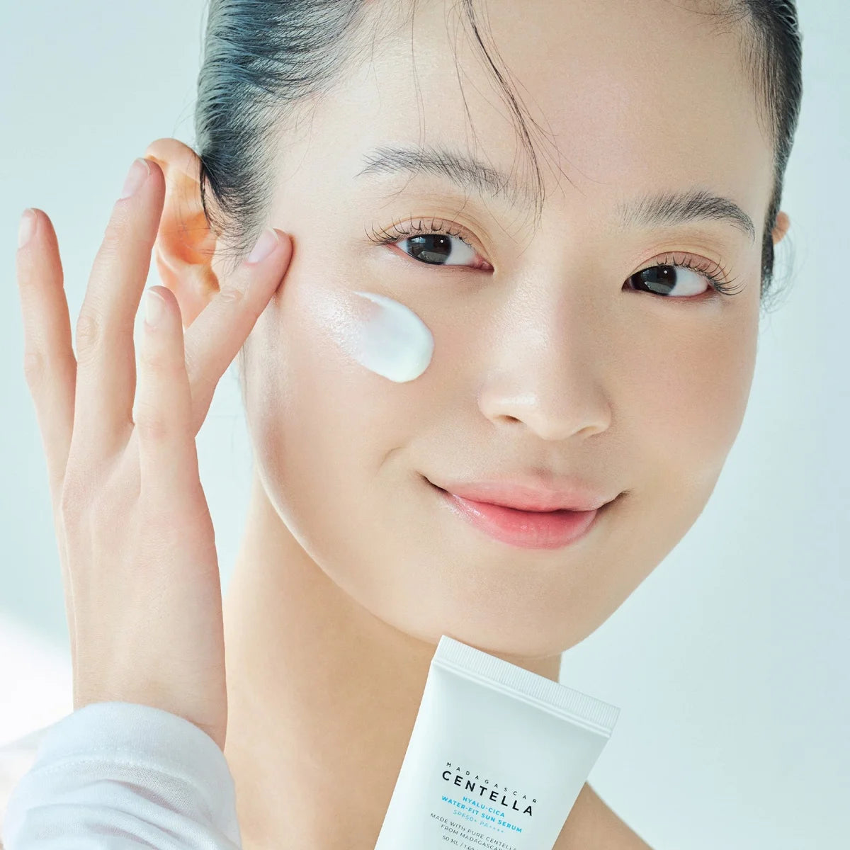 Madagascar Centella Hyalu-Cica Water-Fit Sun Serum SPF50+